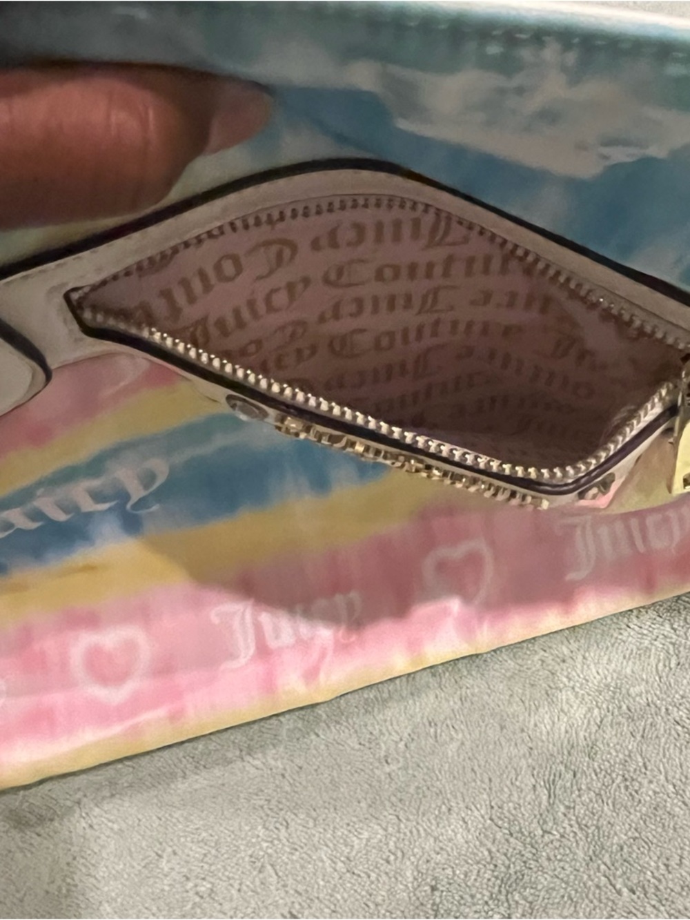 JC Tote - Picture 6 of 7